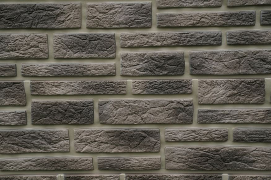 Фасадная панель Ю-пласт Стоун Хаус S-Lock Таганай, Туманный купить в Омске