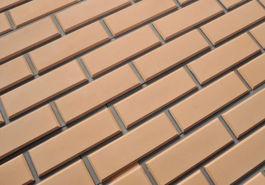 Фасадная плитка Кирисс Фасад, Гладкий кирпич с фаской и расшивкой шва. купить в Омске